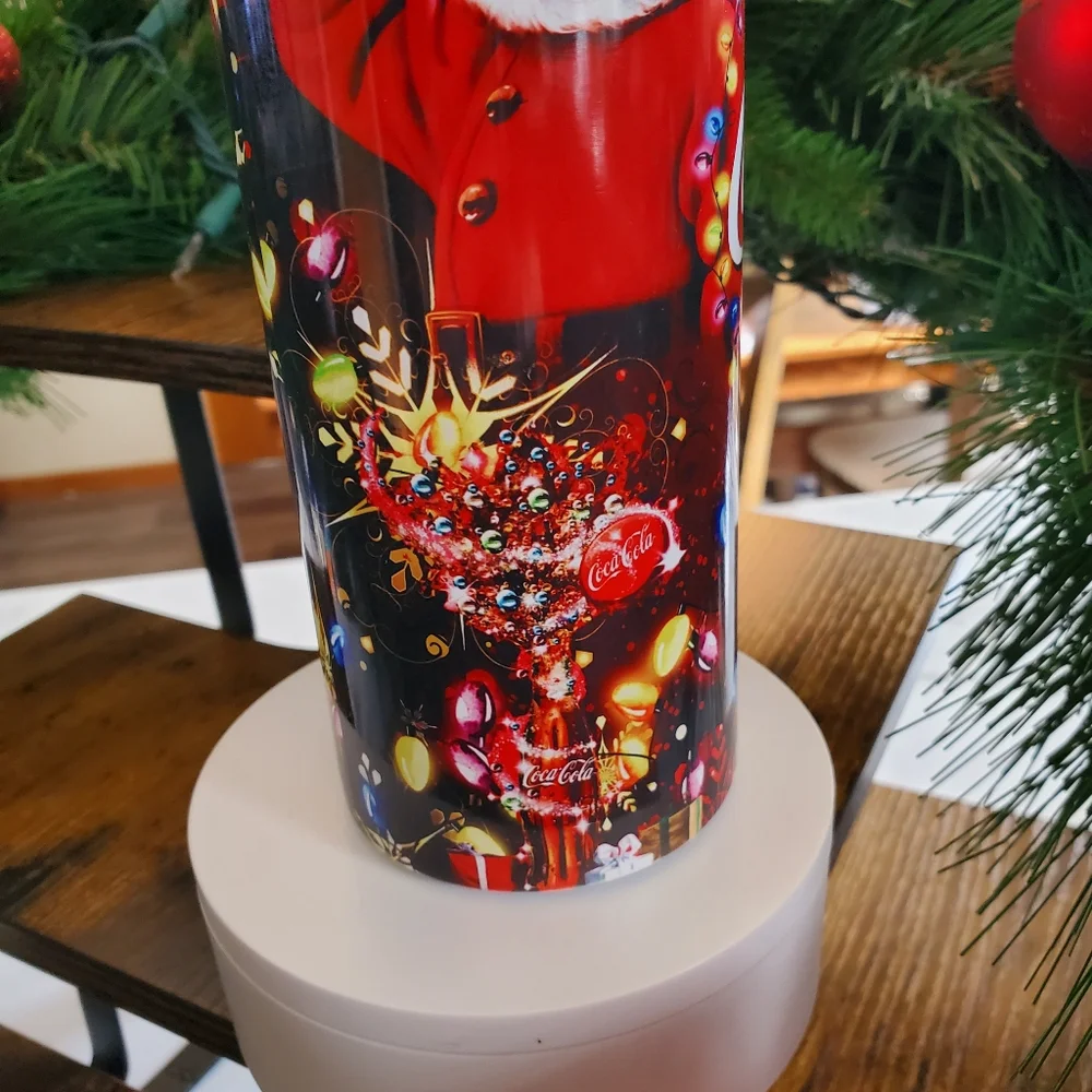 Santa Coca Cola Christmas 20oz Tumbler with duo lids 🎉sale